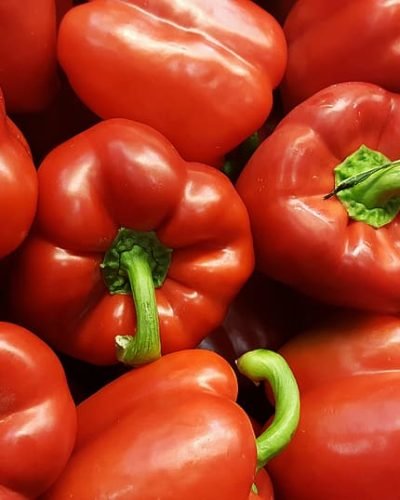 bell-peppers-red-bell-peppers-green-bell-peppers-capsicum.jpg